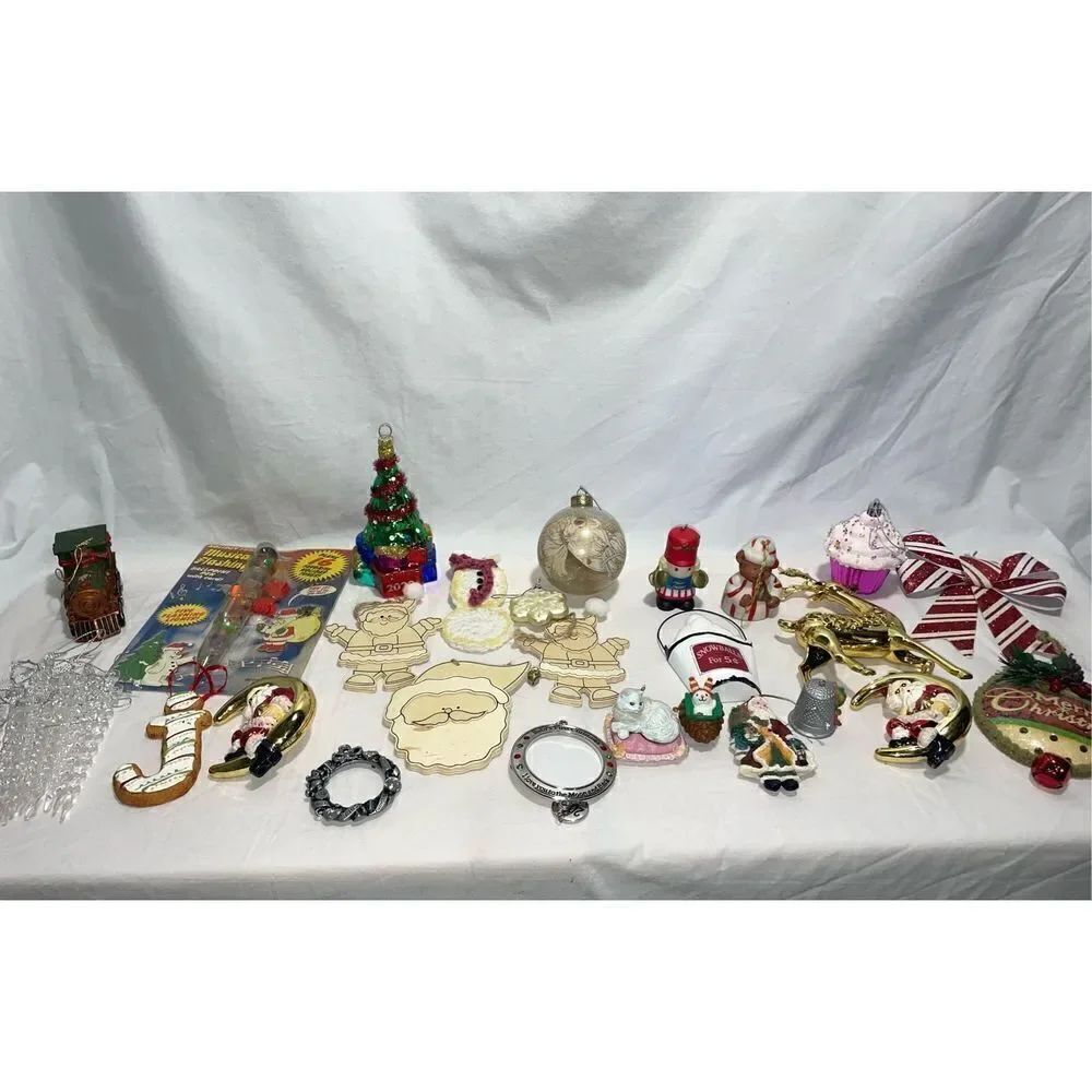 Lot of Christmas tree ornaments